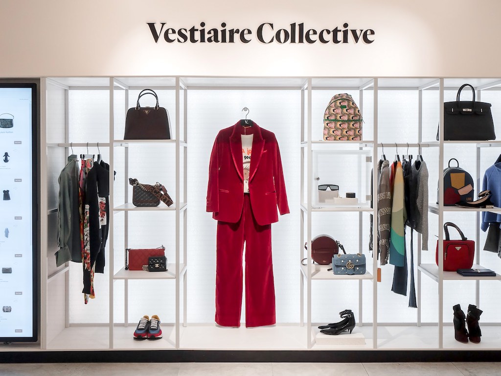 Meet Lady Green!  Vestiaire Collective 