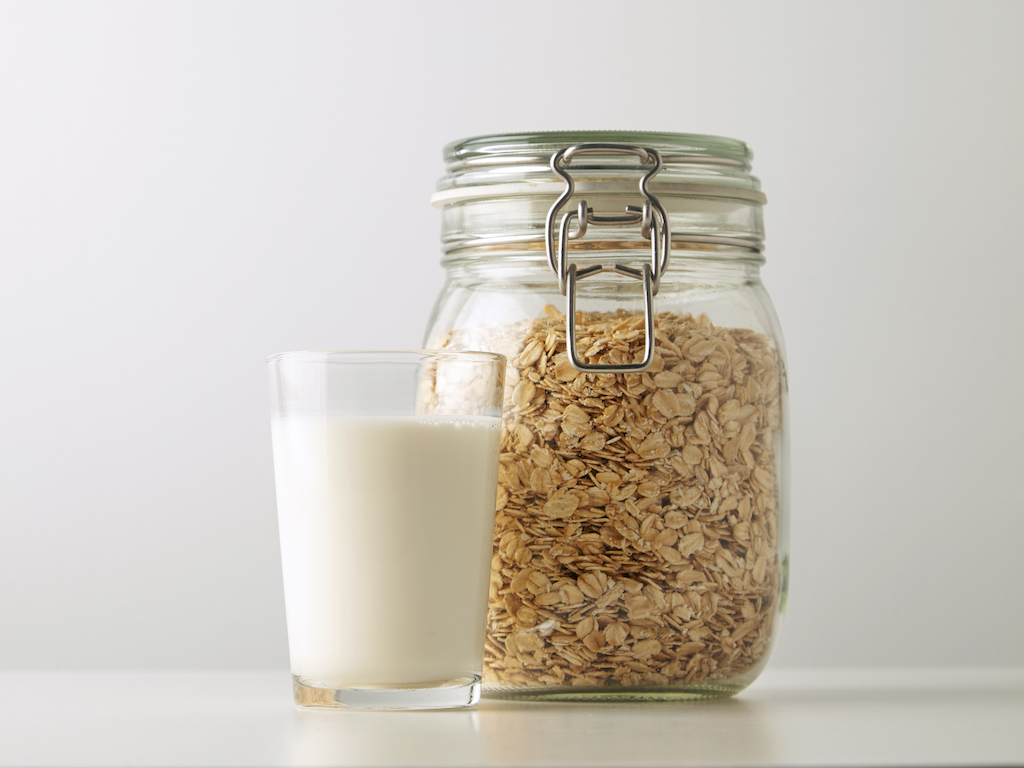 What Is Oat Milk? Here&#39;s Everything You Need To Know About This Vegan Milk