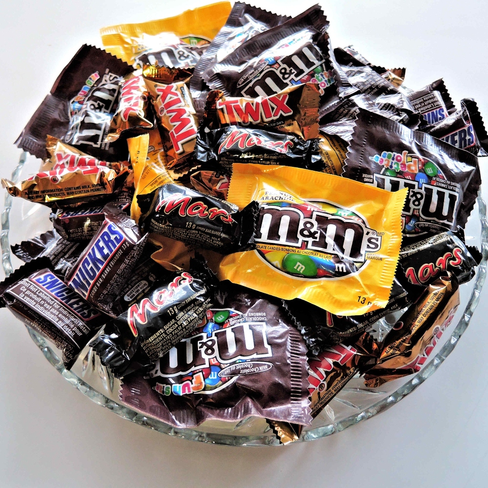 A bowl of chocolate bars