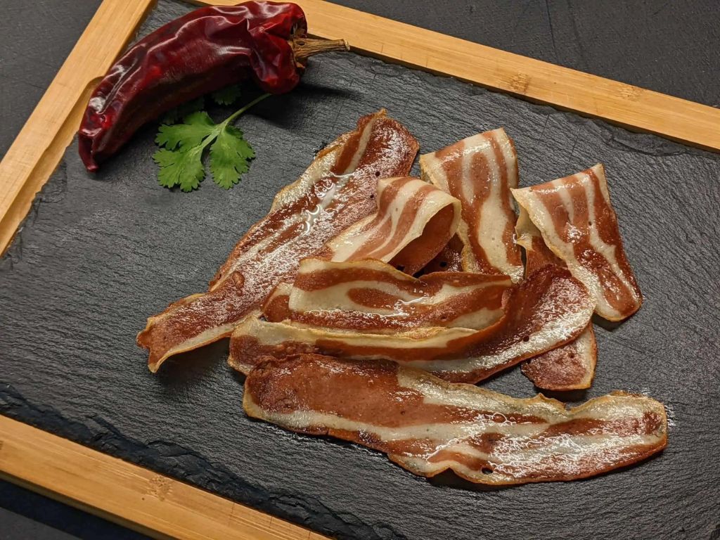 Cocuus 3D printed vegan bacon for Foody's